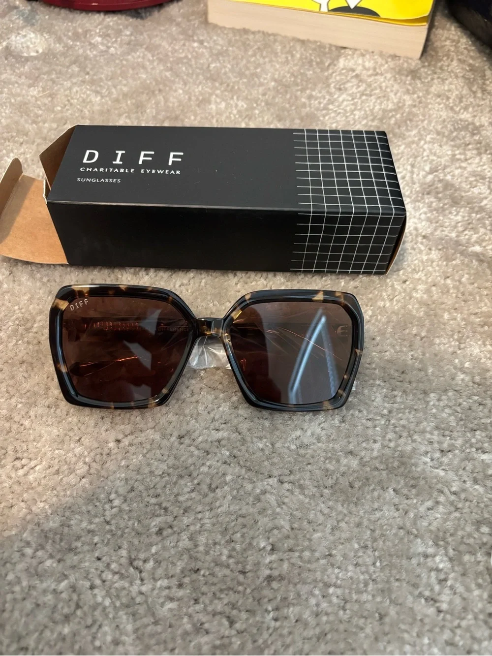 Diff Sloane Oversized Sunglasses in Tortoiseshell